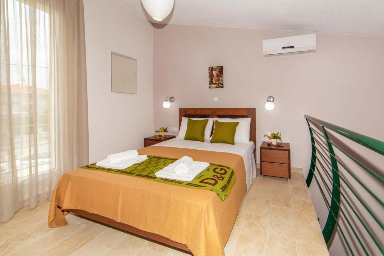 Erosaria Suites Nikiti  Bagian luar foto