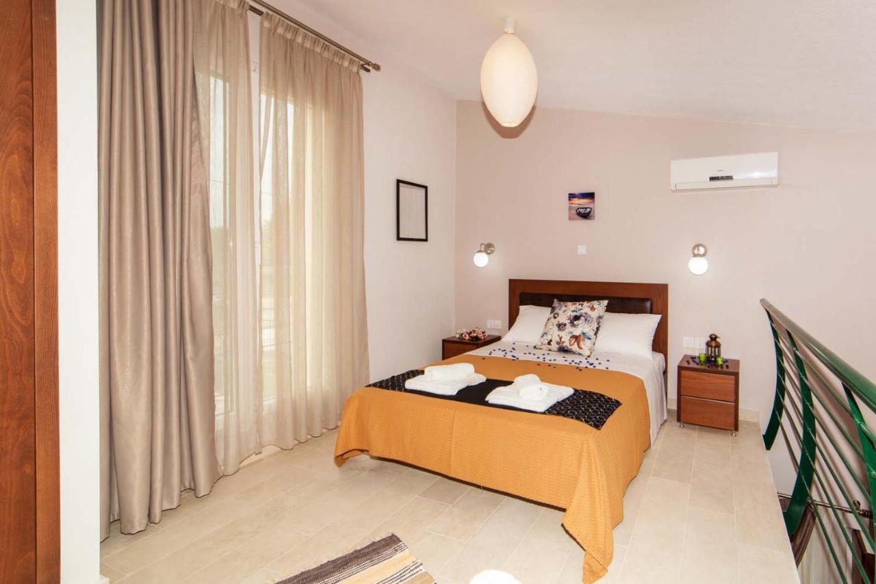Erosaria Suites Nikiti  Bagian luar foto